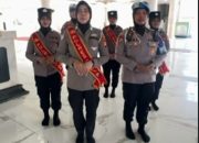 Jum’at Religi, Polwan Polres Gowa Gelar Aksi Bersih-Bersih di Masjid Agung Syekh Yusuf