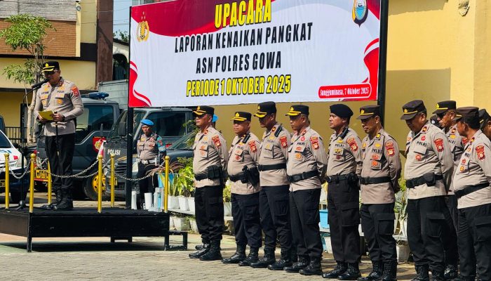 ASN Polres Gowa Terima Kenaikan Pangkat, Kapolres: Jadikan Ini Motivasi untuk Berprestasi