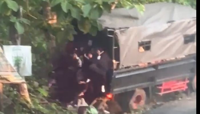 Truk Pengangkut Rombongan Siswa SMP Wahdah Gowa Terguling di Pattallassang, Tiga Luka Ringan