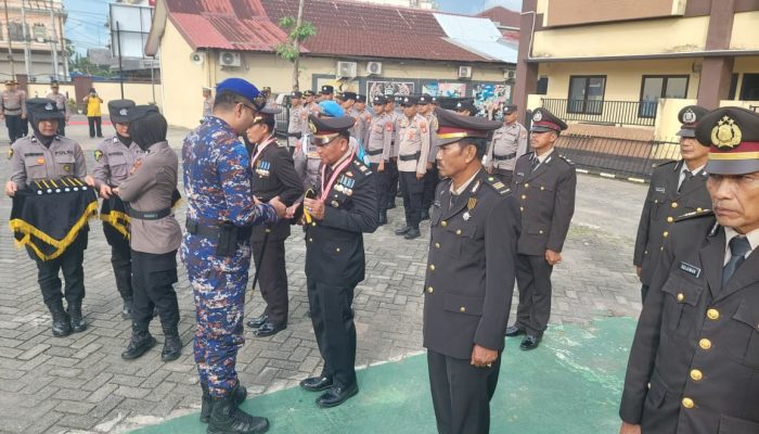 Tugas Usai, Pengabdian Tetap Hidup: 11 Purnabakti Polres Gowa Diberi Penghormatan Terakhir