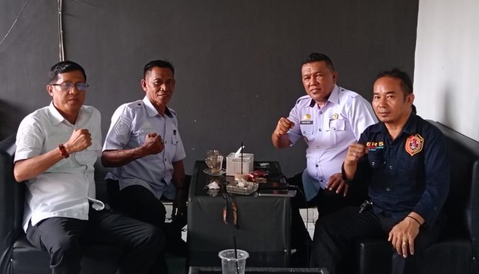 Berkunjung Silaturahmi Bersama Ngopi bareng Tiga Lurah di Somba Opu Gowa. 