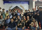 Sekretariat PWI Kabupaten Gowa Gelar lomba domino Herman Taruna juara 1 Minggu (07 /12/ 2025) 