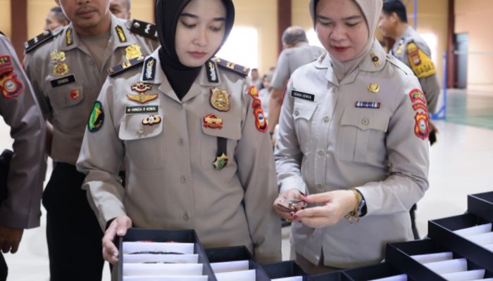 Sidokkes Polres Gowa Gandeng Optik Rizky Makassar Gelar Pemeriksaan Mata Gratis