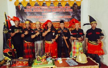PENCUCIAN BENDA PUSAKA KOMANDO KIWAL GARUDA HITAM GOWA WARNAI PERINGATAN ANNIVERSARY PERTAMA